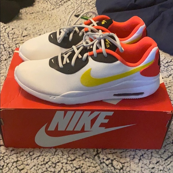 air max oketo white red